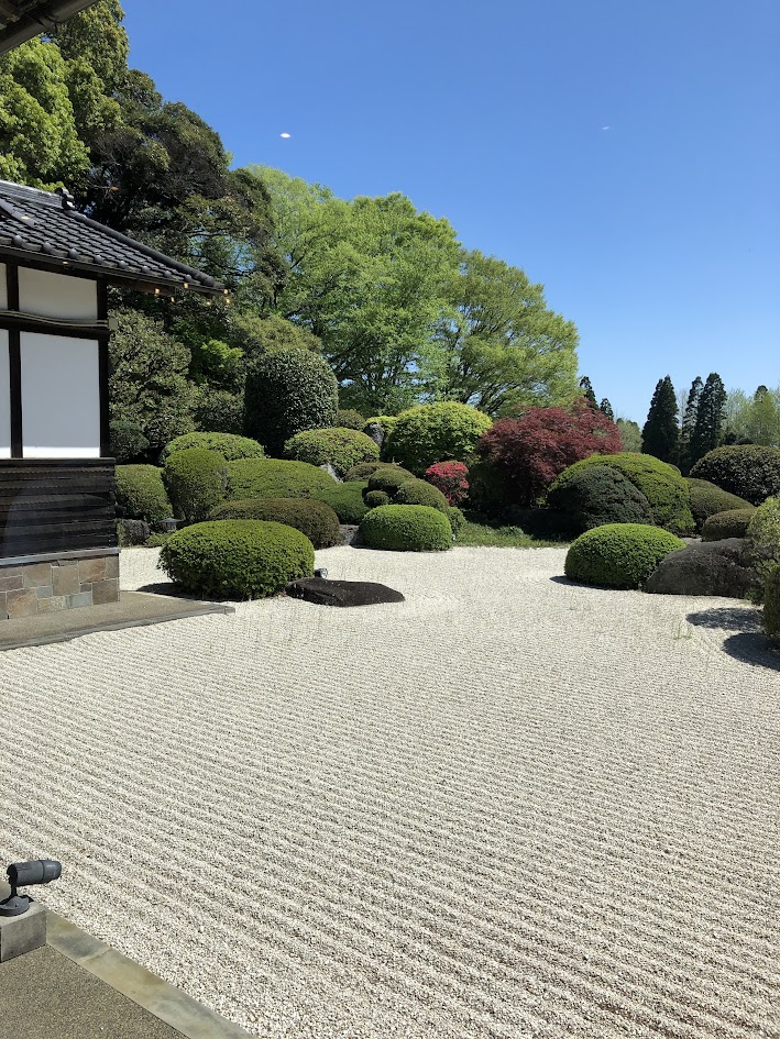 館内