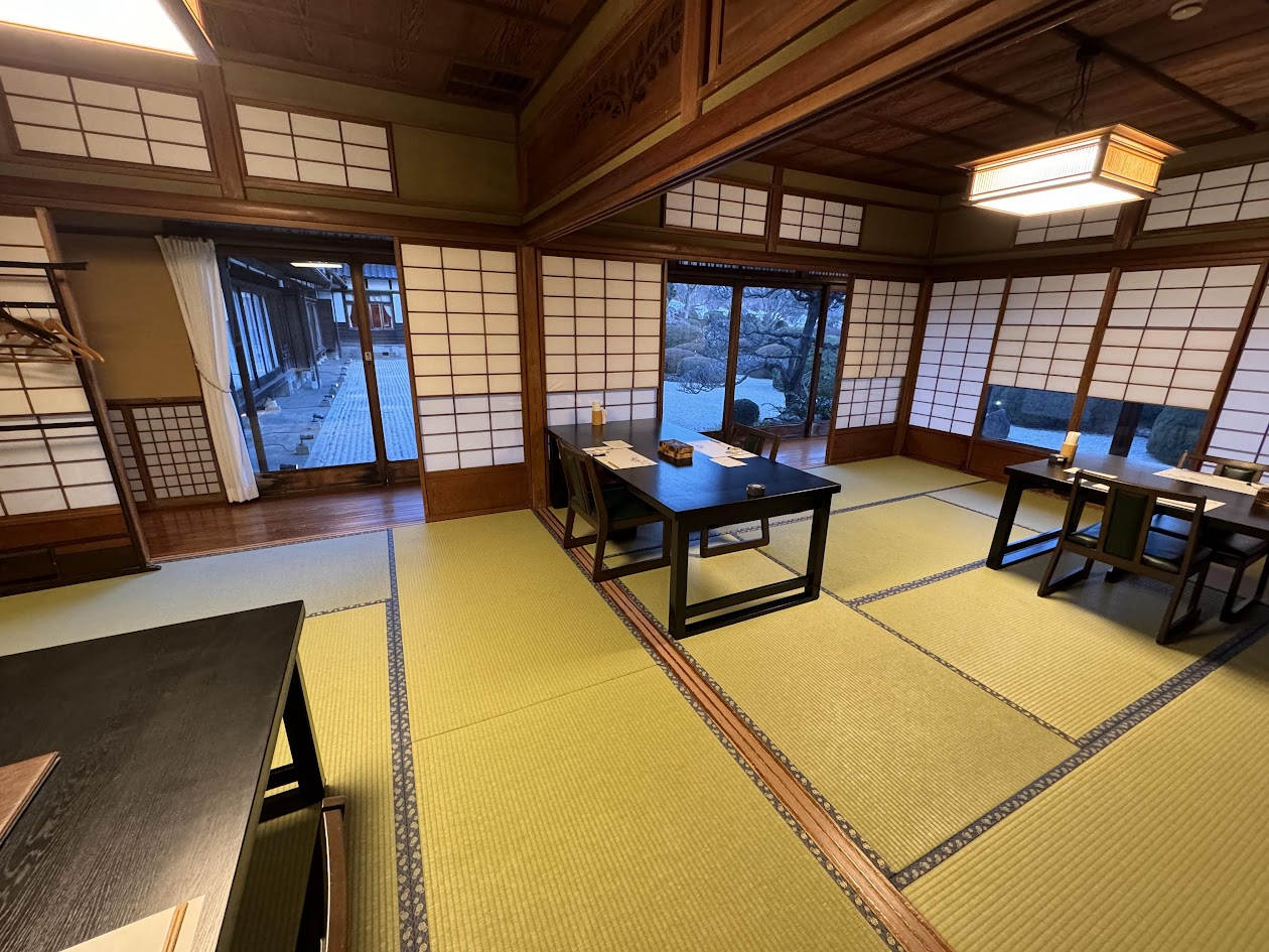 レストラン