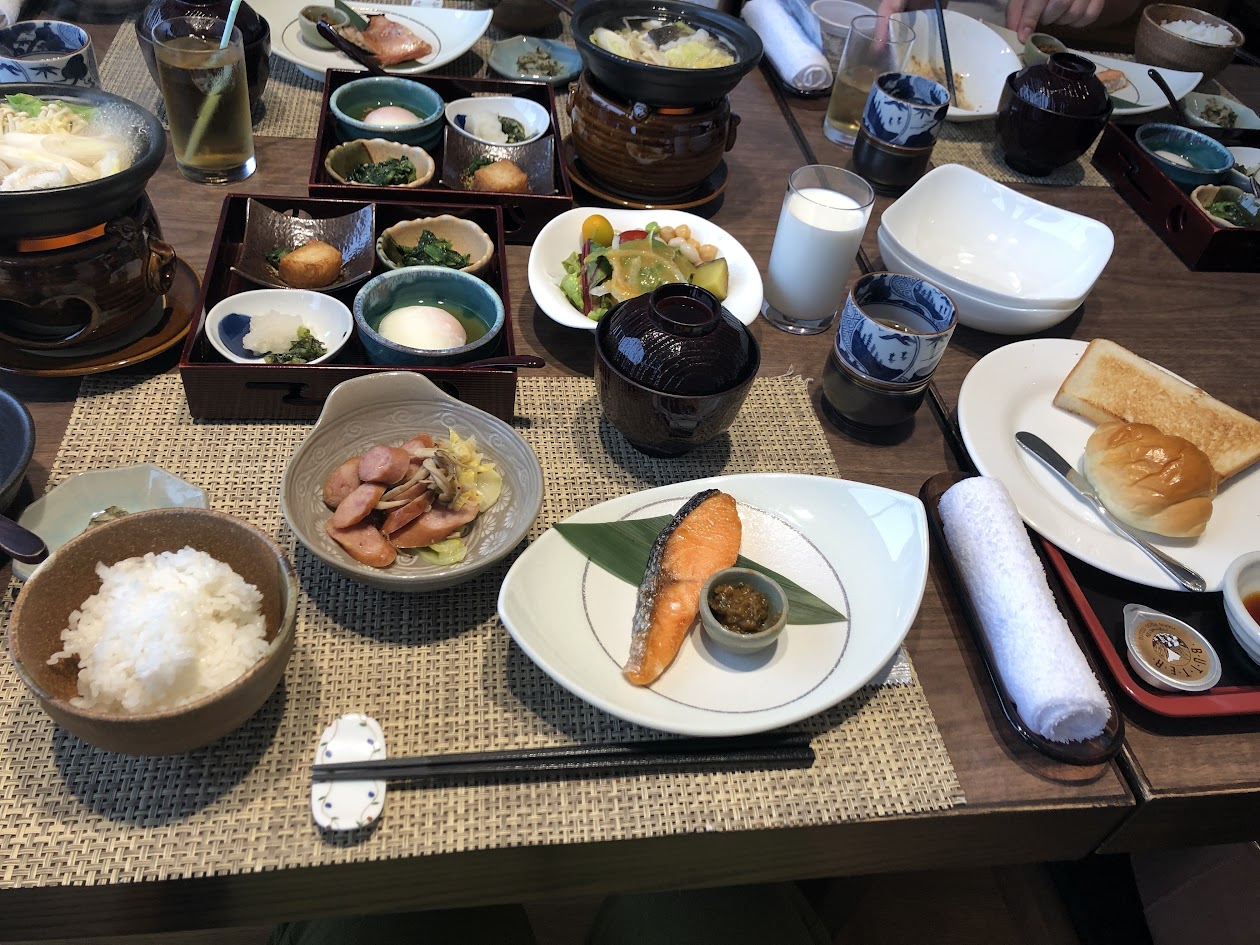 朝食