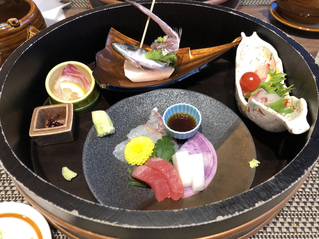 夕食